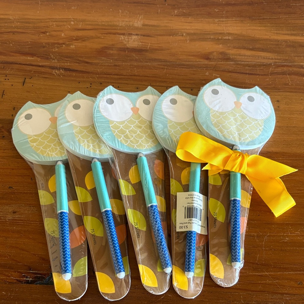 Woodland Creatures Owl pad and pen Party Favor Set (5) NWT